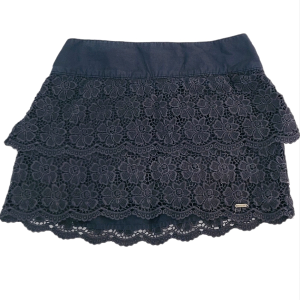 HOLLISTER Crochet Mini Skirt 💙